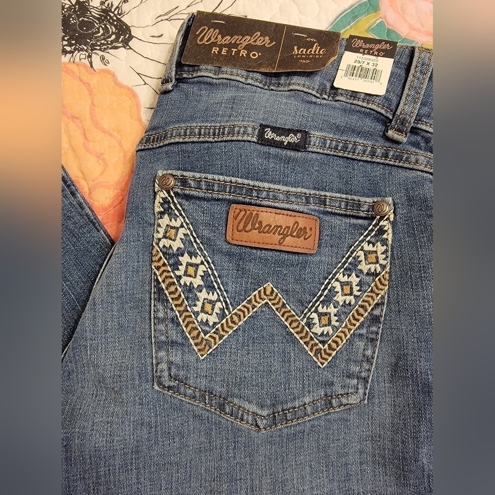 NWT Wrangler Retro Ladies Sadie Boot Cut Jean - Picture 7 of 8